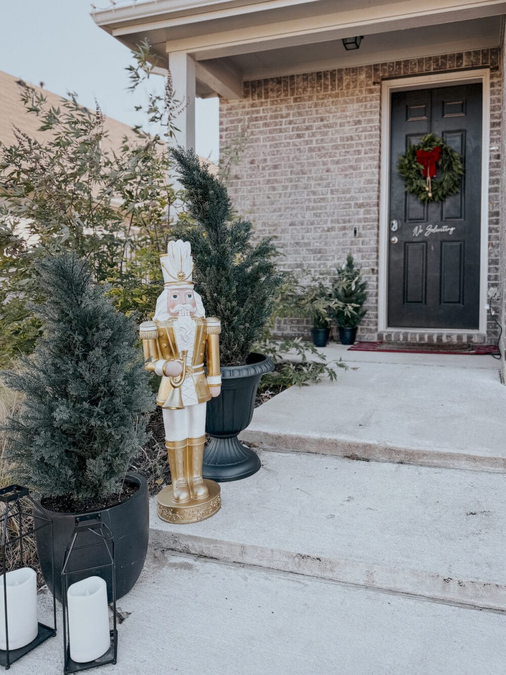 Christmas front steps
