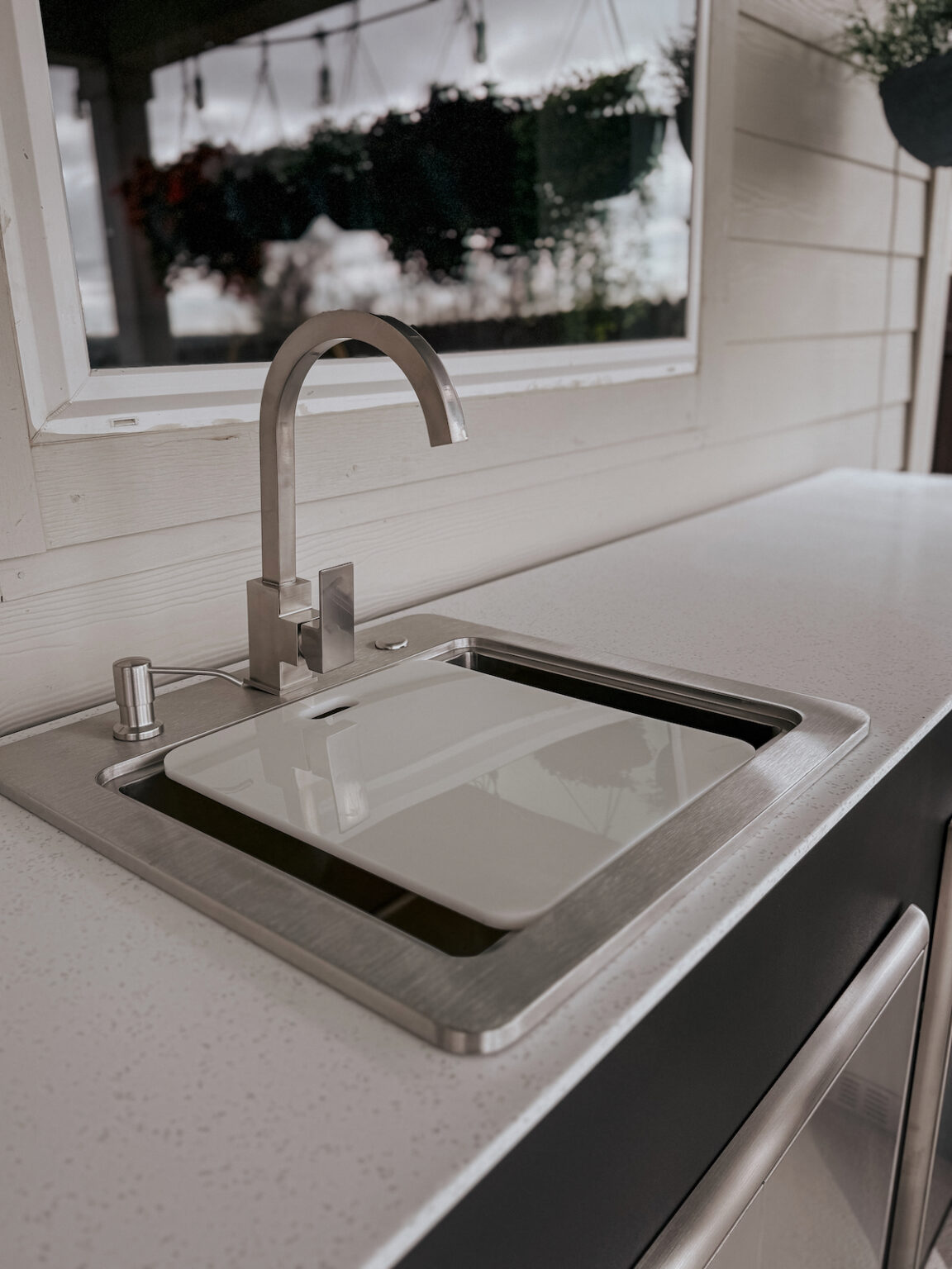 A Tour of Our Outdoor Kitchen – Love & Renovations