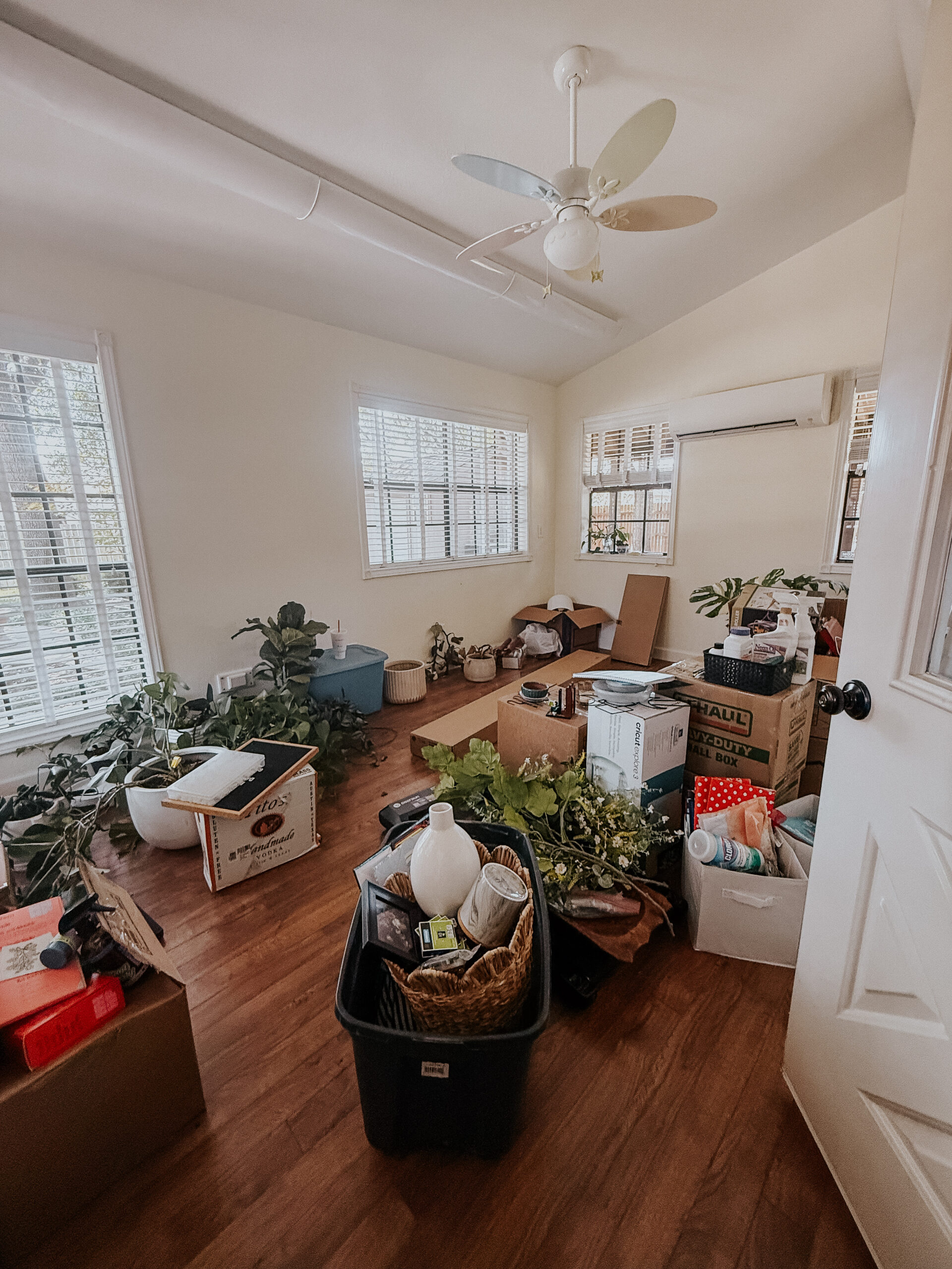 My New Office (And Some Cozy Traditional Office Inspiration!)