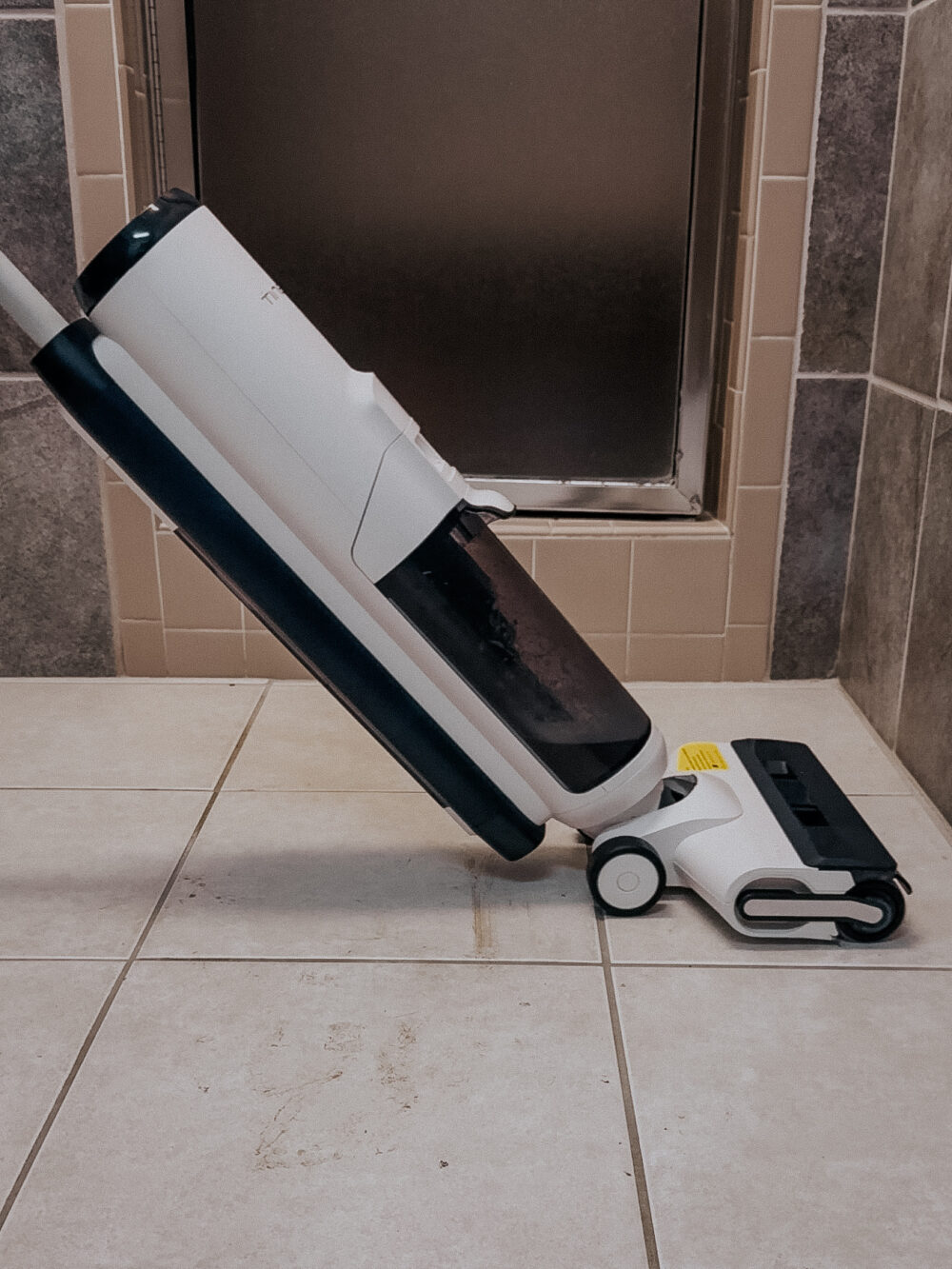 close up of Tineco ifloor breeze