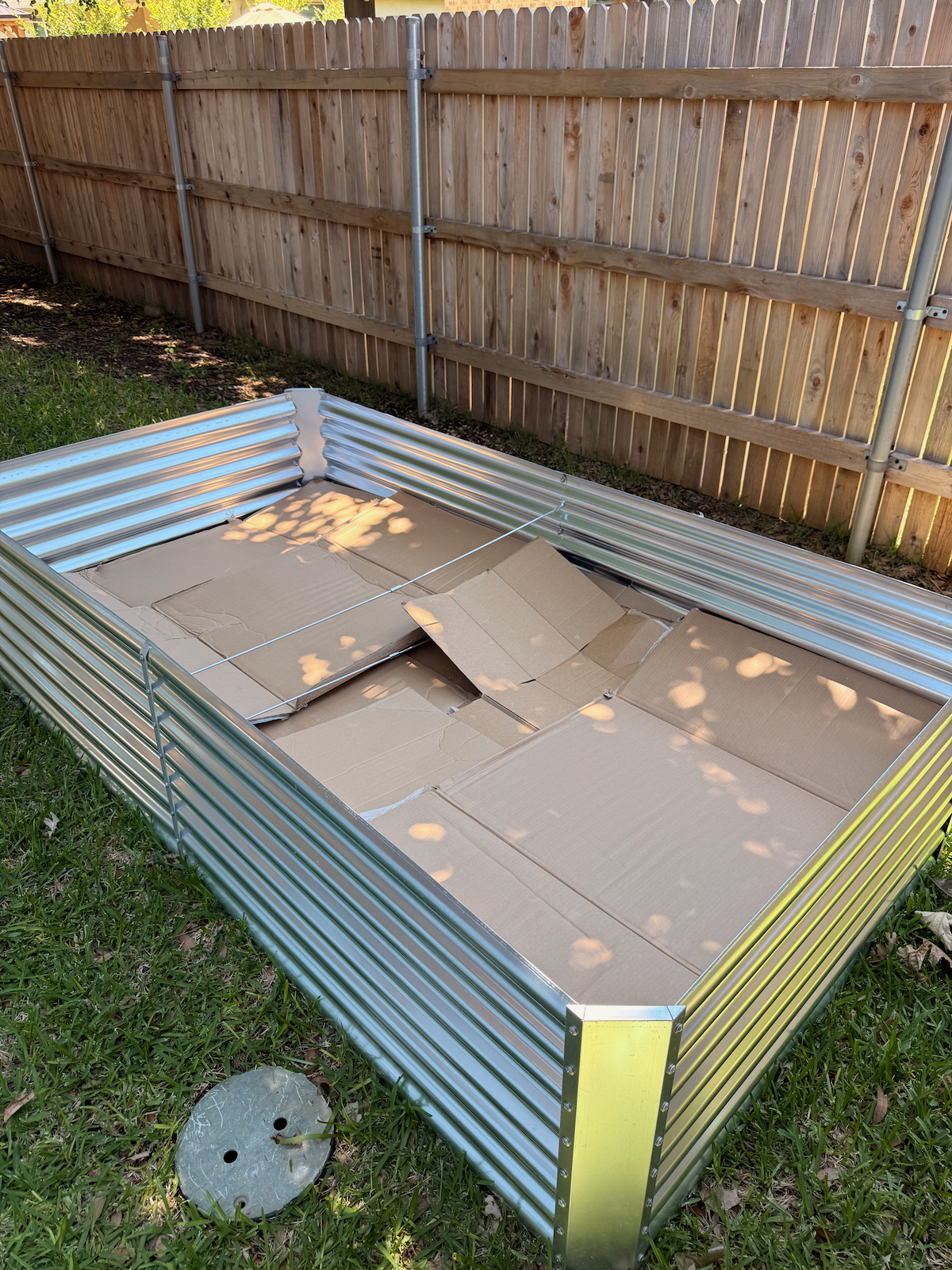 How to Fill a Raised Garden Bed WITHOUT Breaking the Bank – Love ...